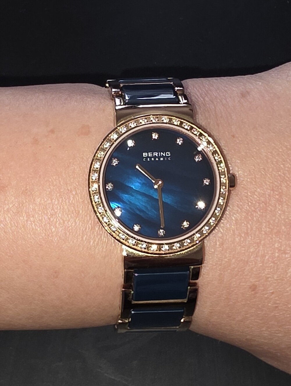 Bering MOP Mother Of Pearl Blue Ceramic Rose Gold Cyrstal Bezel 28mm Watch WORKS